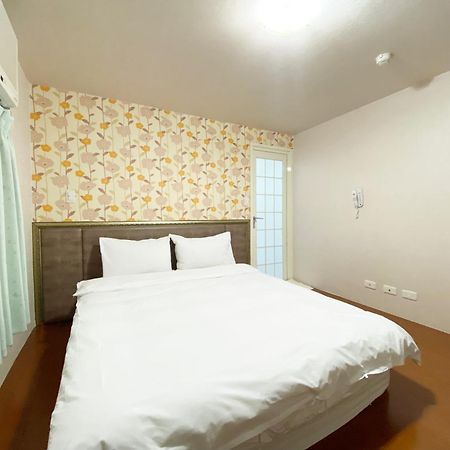 Ferienwohnung Fengjia 101 Taichung Exterior foto